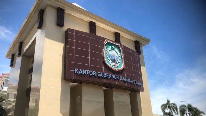 KEBIJAKAN - Kantor Gubernur Maluku Utara. ASN Pemprov Maluku Utara menilai kebijakan WFH/WFA mampu menghemat biaya transportasi hingga sekitar Rp700 juta per hari, namun tetap memiliki sejumlah tantangan dalam pelaksanaannya, Rabu (25/3/2026).