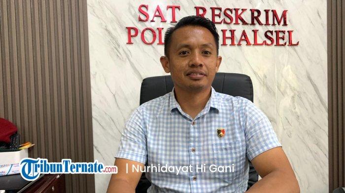HUKUM: Kasat Reskrim Polres Halmahera Selatan Iptu Wahyu Hermawan saat memberi keterangan kasus penyebaran video tak senonok sang pacar, Jumat (22/5/2026). Saat ini Polisi tetap memproses laporan terduga korban dan telah memeriksa beberapa saksi dan menyita sejumlah barang bukti