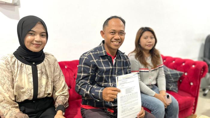 TRAVEL UMRAH - Direktur Utama PT Betteravel Indonesia Perkasa Nurlaili tempuh jalur hukum dengan ancam melaporkan tiga agennya ke pihak kepolisian, hal tersebut dengan memberikan kuasa hukum M Bahtiar Husni untuk melaporkan ke polisi, Sabtu (10/1/2026).