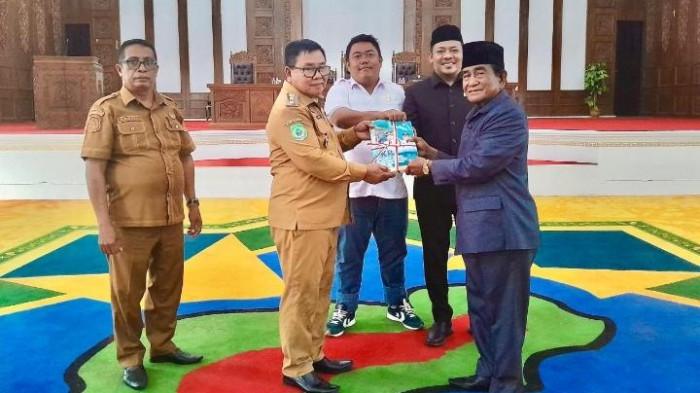LAPORAN: Wakil Bupati Pulau Taliabu La Ode Yasir serahkan LKPJ T.A 2025 ke DPRD, Rabu (1/4/2026)