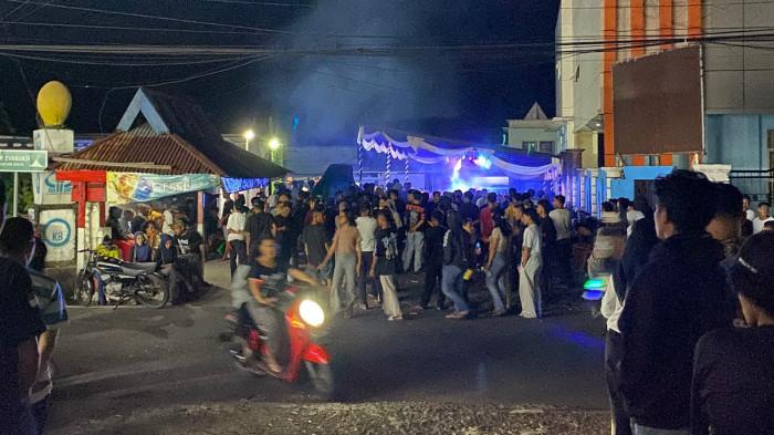 HUKUM: Pesta ronggeng di Kelurahan Sasa, Kecamatan Ternate Selatan, Kota Ternate, Rabu (28/1/2026). Informasi yang dihimpun Tribunternate.com, acara itu berlangsung hingga pukul 02:30 dini hari