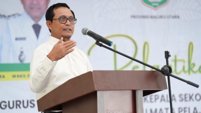 Kepala Dinas Pendidikan dan Kebudayaan (Dikbud) Maluku Utara Abubakar Abdullah di acara pelantikan pengurus Musyawarah Kerja Kepala Sekolah (MKKS) SMA, SMK, dan SLB serta Pengurus Musyawarah Guru Mata Pelajaran (MGMP) Kota Ternate periode 2026–2029, Rabu (3/6/2026).
