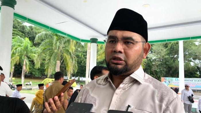 MUDIK GRATIS - Bupati Halmahera Selatan, Maluku Utara, Bassam Kasuba, ketika menjelaskan mudik gratis Idulfitri 2026, Jumat (13/3/2026).
