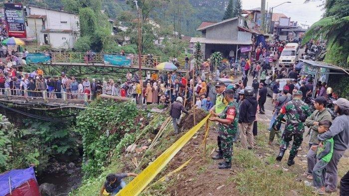 Kecelakaan Bus Masuk Jurang di Guci Tewaskan 2 Orang, Muncul Isu Anak Kecil Mainkan Rem Tangan