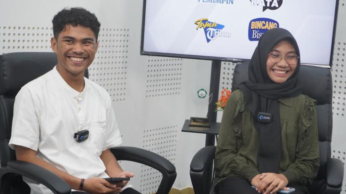 TAMU TRIBUN - Dua Mahasiswa Universitas Khairun Ternate, Risaldi Rustam dan Nurul Mughnii Umasangadji, masing-masing selaku Ketua Panitia serta Koordinator Humas ajang IAC 2025. Mereka hadir di podcast Tamu Tribun bertajuk 