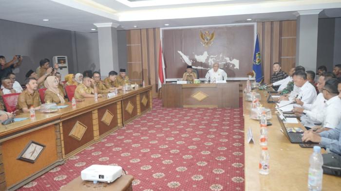 SOLAR SUBSIDI - Suasana rapat koordinasi Pemprov Malut dan BPH Migas yang berlangsung di Ruang Rapat Lantai IV Kantor Gubernur Maluku Utara, Senin (18/5/2026) di Sofifi.