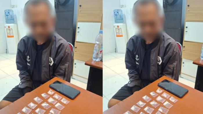 NARKOBA - Seorang pria bernama Rian (40) diamankan anggota Ditresnarkoba Polda Maluku Utara.Rian diamankan akibat terlibat penyalahgunaan narkoba jenis sabu di Kota Ternate, Kamis (5/2/2026).