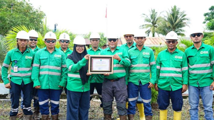 nhm dapat penghargaan peduli lingkungan_23