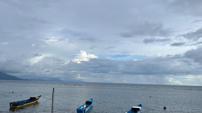 pantai jambula ternate_342