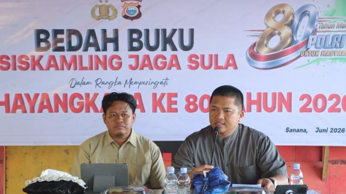 Polres Kepulauan Sula melakukan kegiatan Bedah Buku Siskamling Jaga Sula sebagai bentuk sambut Hari Bhayangkara ke-80 Tahun 2026 dipusatkan di Desa Wai Ipa Kecamatan Sanana, Senin (8/6/2026).