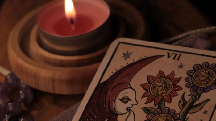 RAMALAN ZODIAK - Foto ilustrasi. Diunduh dari canva.com, Rabu (14/1/2026).