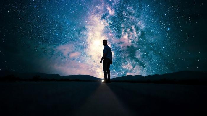 RAMALAN ZODIAK - Foto ilustrasi. Foto diunduh dari canva.com, Sabtu (4/4/2026).