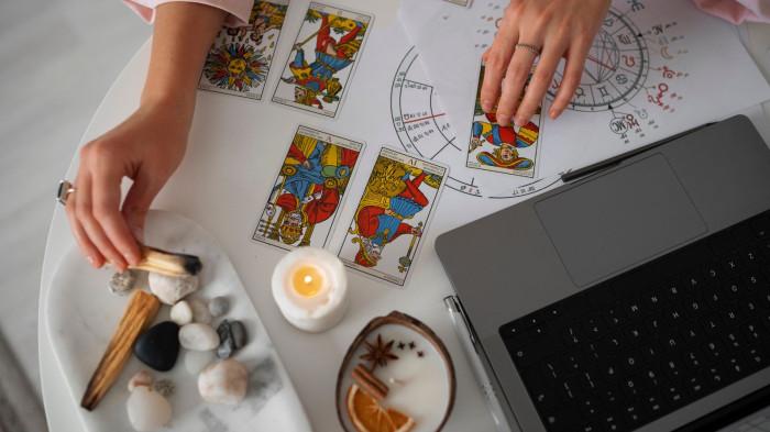 ramalan zodiak selasa 24 maret 2026_2