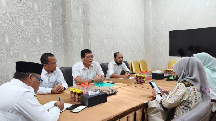 Suasana audensi pengurus daerah (KAGAMA) yang dipimpin langsung oleh Sekprov Malut Samsuddin A Kadir.