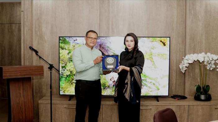 sherly laos dan Dankoderal XIV_dok biro