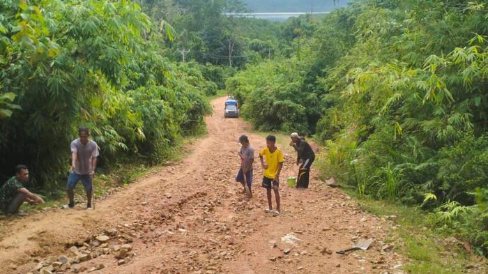 tanjakan rusak parah gunung sampe_4