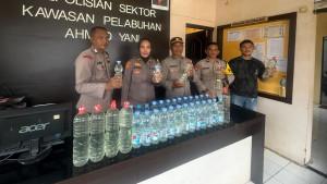 Polsek-Kawasan-Pelabuhan-Ahmad-Yani-Ternate-sita-miras-jenis-cap-tikus.jpg