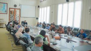 Sekkab-Halmahera-Timur-briefing-bersama-seluruh-pejabat-eselon-II.jpg