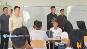 Wapres-Gibran-kunjungi-Sekolah-Rakyat-di-Tidore.jpg