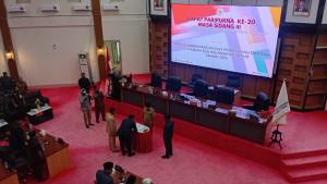 pengesahan-perda-haltim-2025.jpg