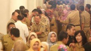 sejumlah-pegawai-negeri-sipil-pns.jpg
