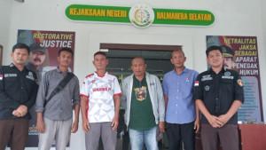 tersangka-korupsi-dana-desa-halsel-TA-2024.jpg