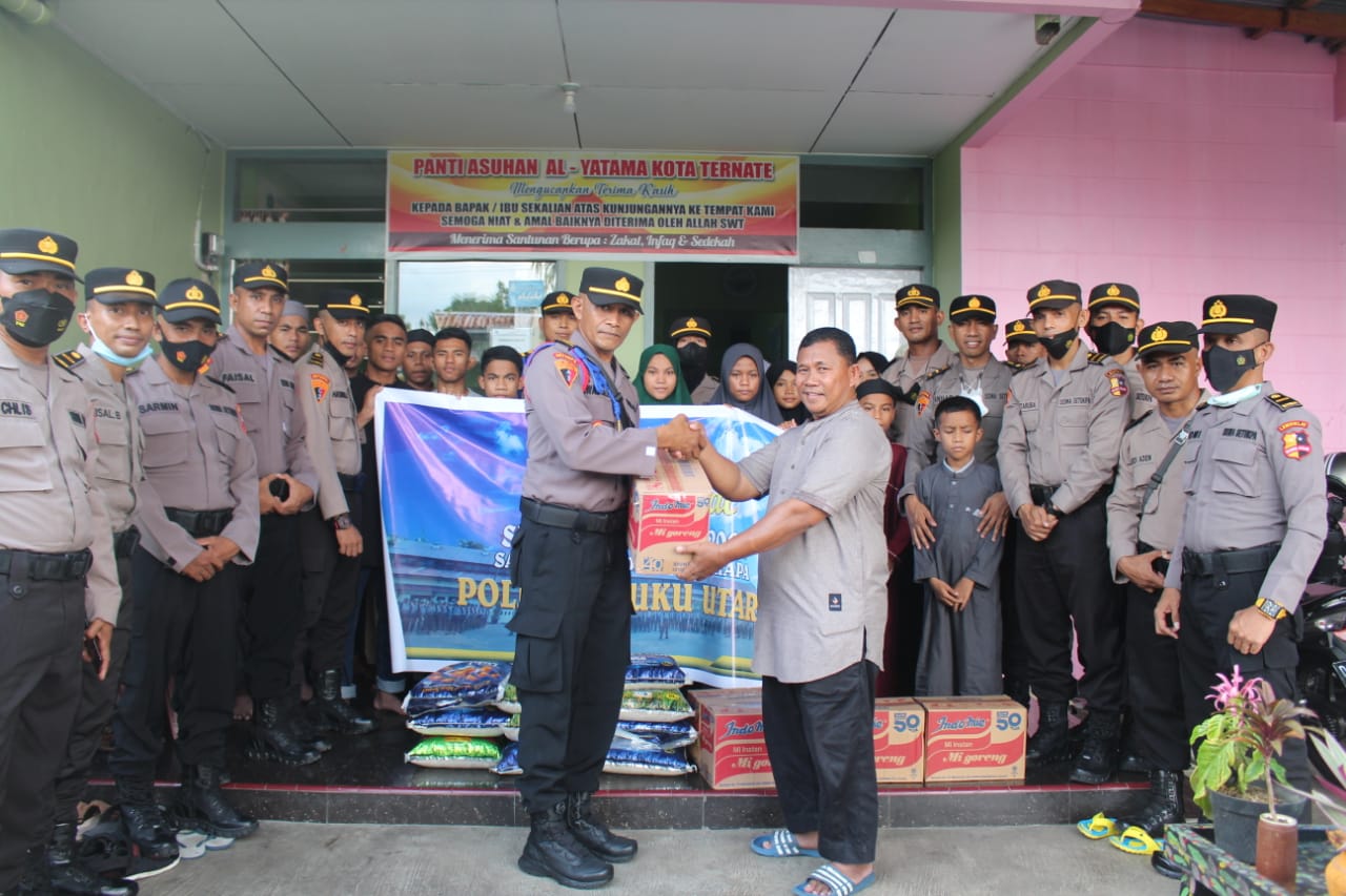 Siswa SIP-51 Angkatan 2022 Polda Maluku Utara Berbagi Bersama Anak Yatim