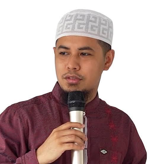 Profil Muhammad Thariq Kasuba, Anak Gubernur Maluku Utara yang Ikut Jejak Sang Ayah