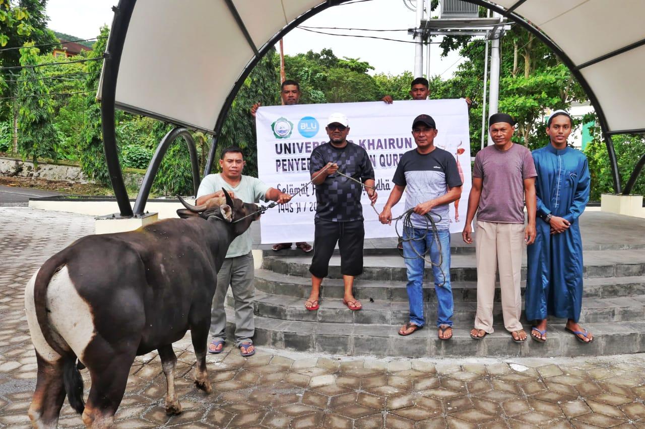 Jelang Idul Adha, Universitas Khairun Ternate Maluku Utara Bagikan 19 Ekor Sapi & 2 Ekor Kambing