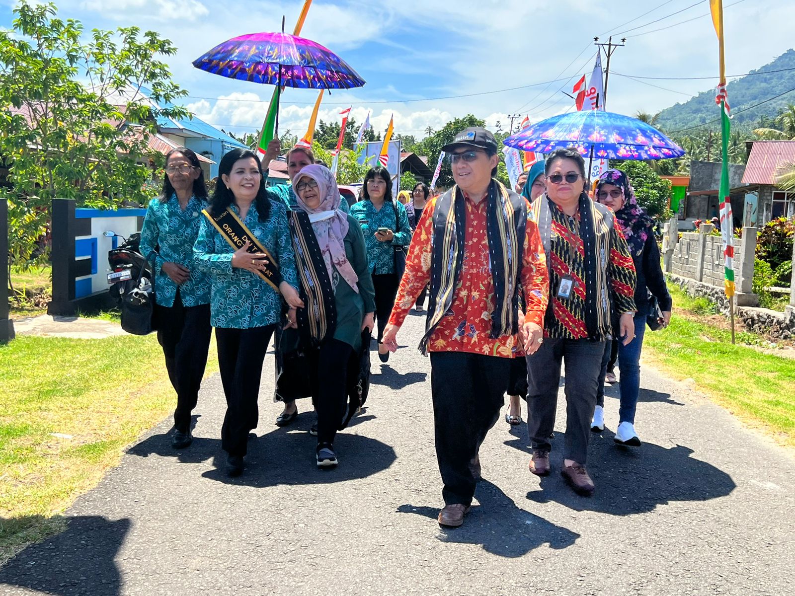 Bonivasius Prasetya Ichtiarto Kunjungi Kampung KB di Desa Marimabati Halmahera Barat