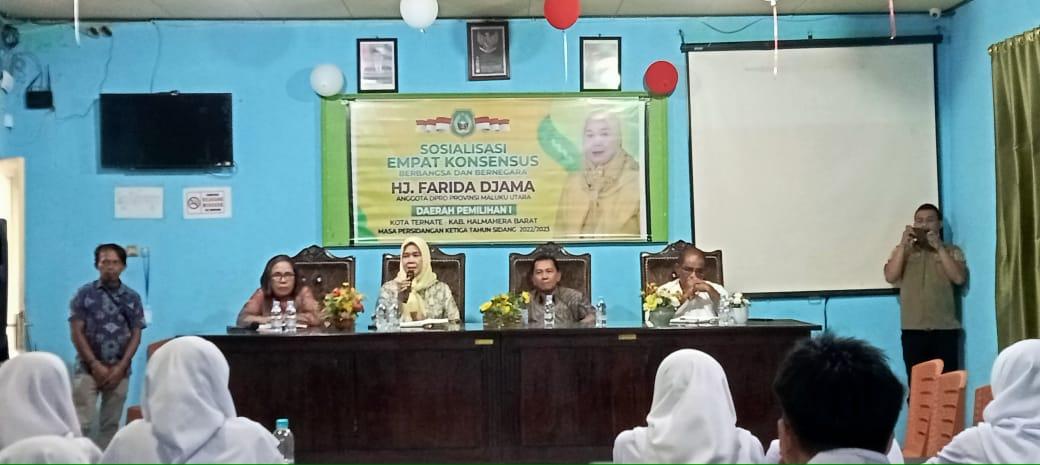Anggota DPRD Farida Djama Sebut Siswa/siswi SMP Negeri 1 Ternate Bibit Pemimpin Masa Depan
