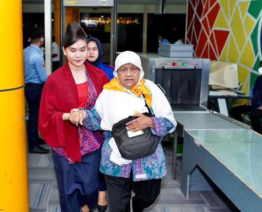 CJH Maluku Utara Tergabung Kloter 10 Diberangkatkan Menuju Makassar