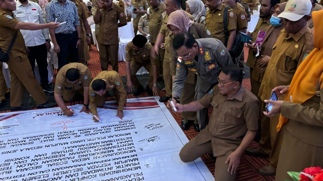 Ini Arahan Khusus Pj Gubernur Maluku Utara saat Deklarasi Netralitas ASN