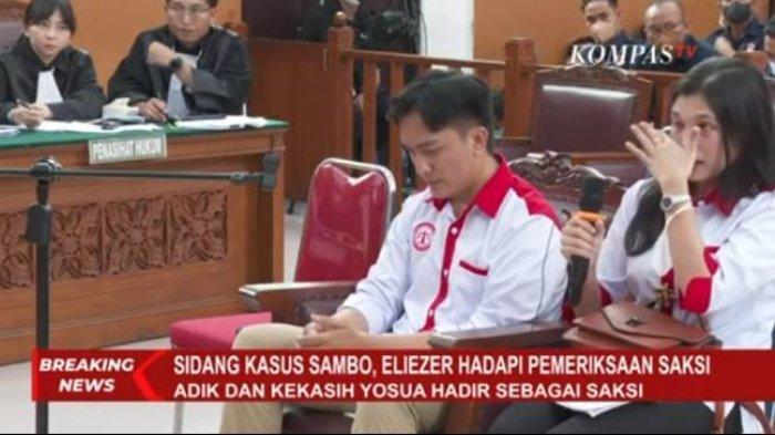 Adik-Brigadir-J-Mahareza-Rizky-Hutabarat-dan-kekasih-mendiang-Vera-Simanjuntak-dalam-persidangan.jpg