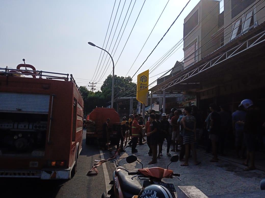 Bagian-depan-Rumah-Sakit-Prima-Ternate-terbakar.jpg