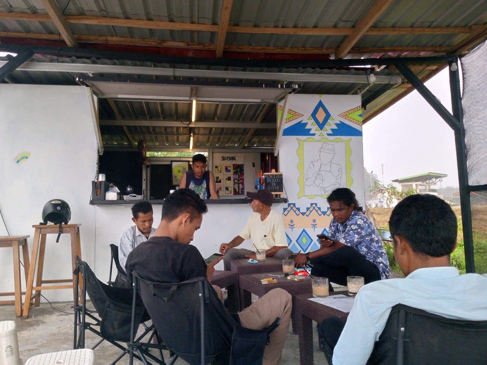 Caffe Aicheetoh di Weda Halmahera Tengah Maluku Utara Jadi Tempat Nongkrong Favorit Anak Muda