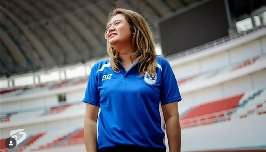 Datu-Nova-Fatmawati-resmi-menjadi-pemilik-baru-klub-Championship-PSIS-Semarang.jpg