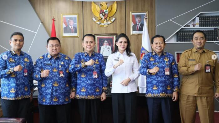 Gubernur-Maluku-Utara-Sherly-Laos-atau-Sherly-Tjoanda-Ditjen-Keuangan-Daerah-Kemendagri.jpg