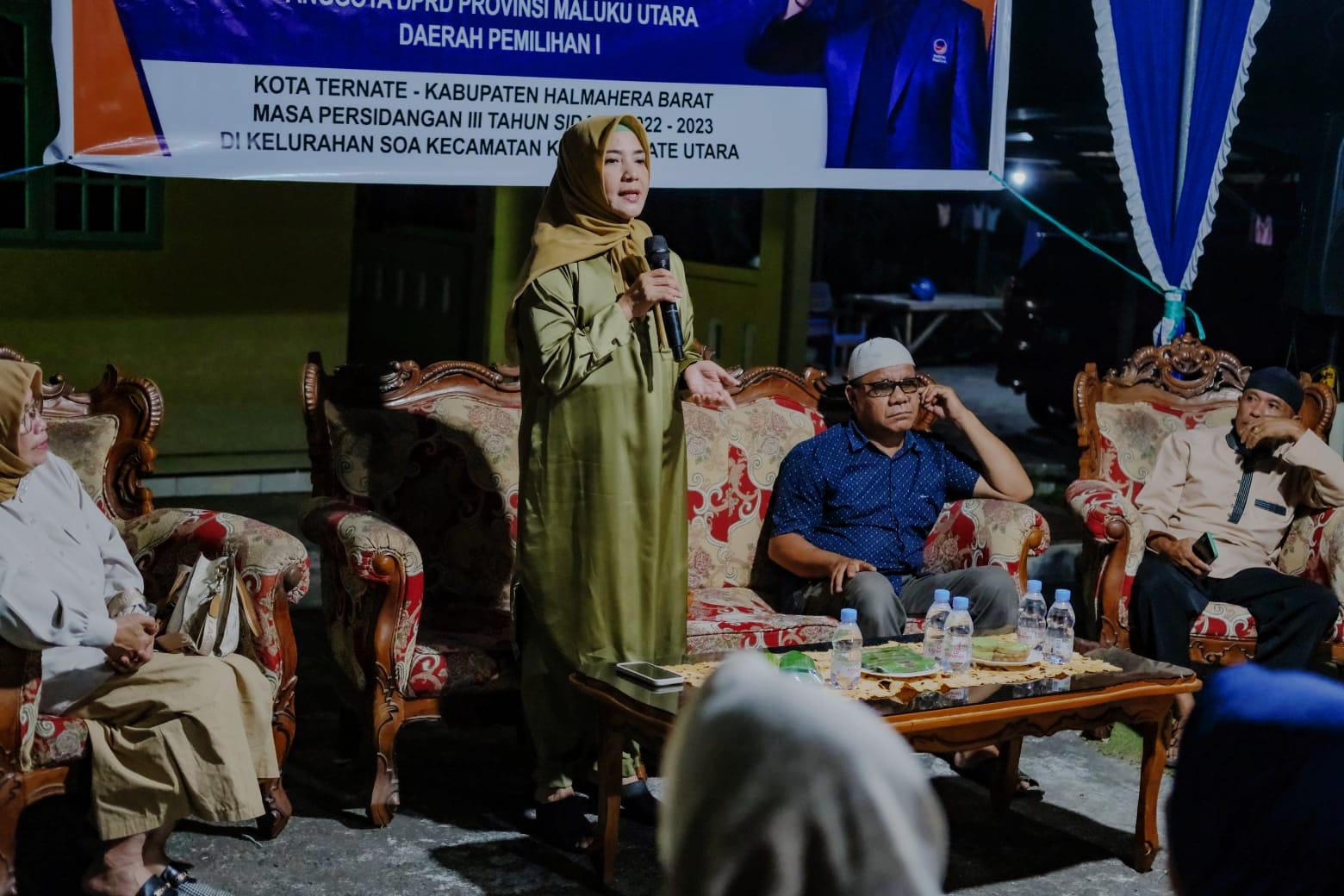 Reses Husni Bopeng di Kelurahan Soa Ternate: Warga Minta Bangun Infrastruktur