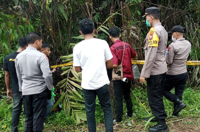 Identitas Jasad Pria Ditemukan Membusuk di Semak Pinggir Jalan Lintas Halmahera Barat