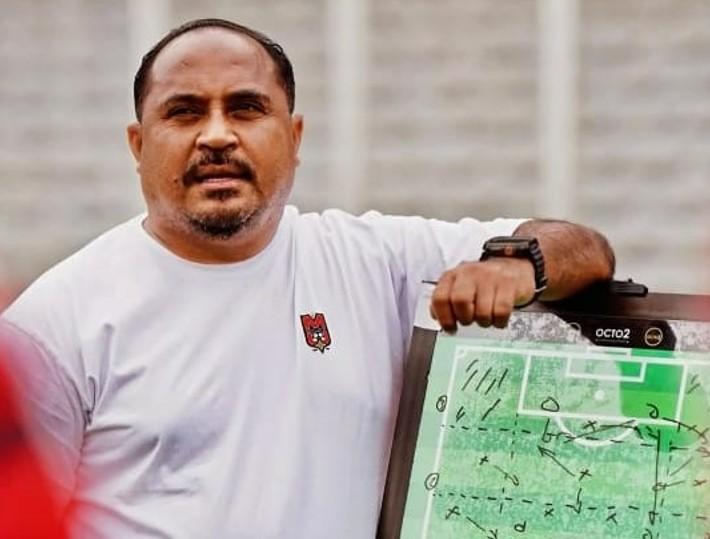ternate/Imran-Nahumarury-pelatih-terbaik-Liga-1-Maret-2025-01.jpg