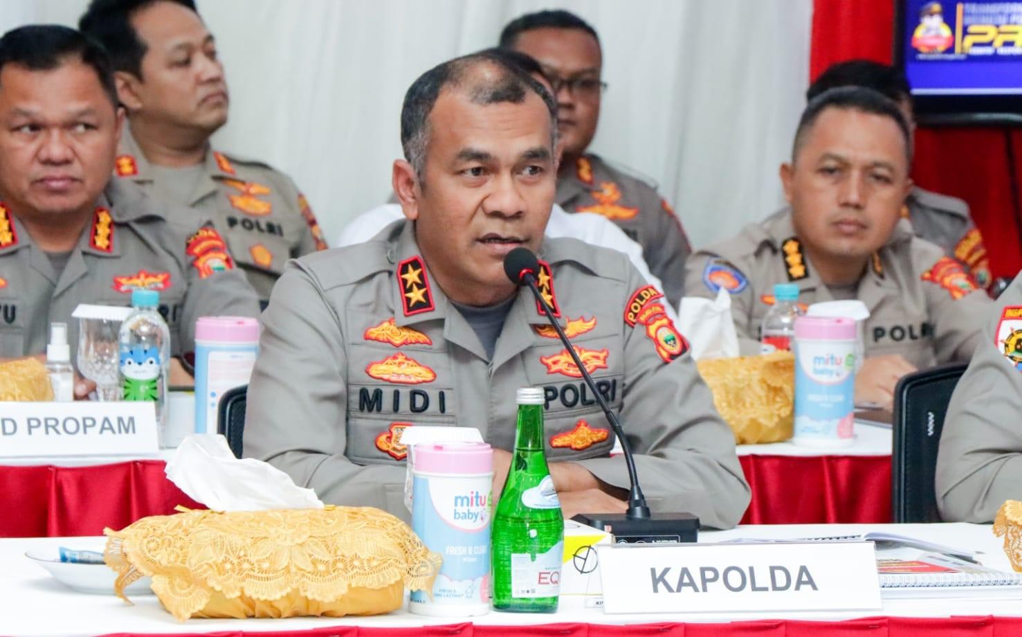 Irjen-Pol-Midi-Siswoko-Kapolda-Maluku-Utara-2023.jpg