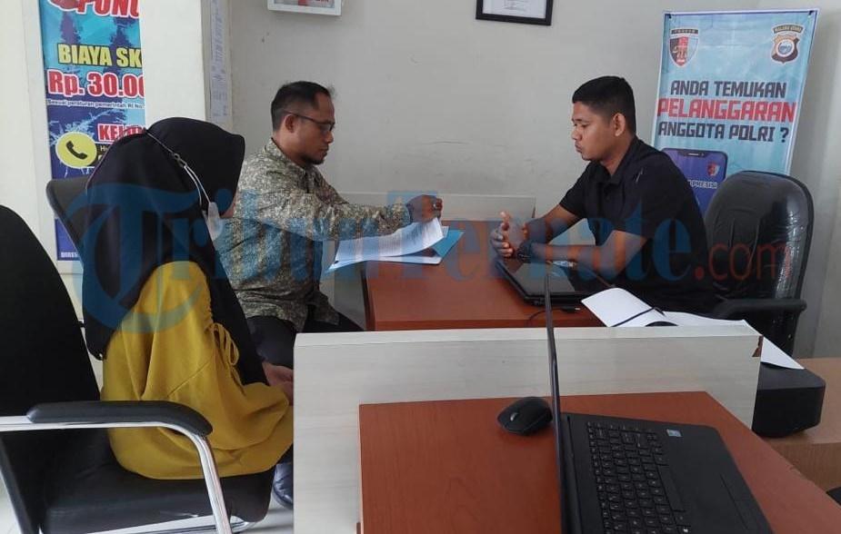 Kekasih-membuat-laporan-ke-Propam-Polda-Maluku-Utara.jpg
