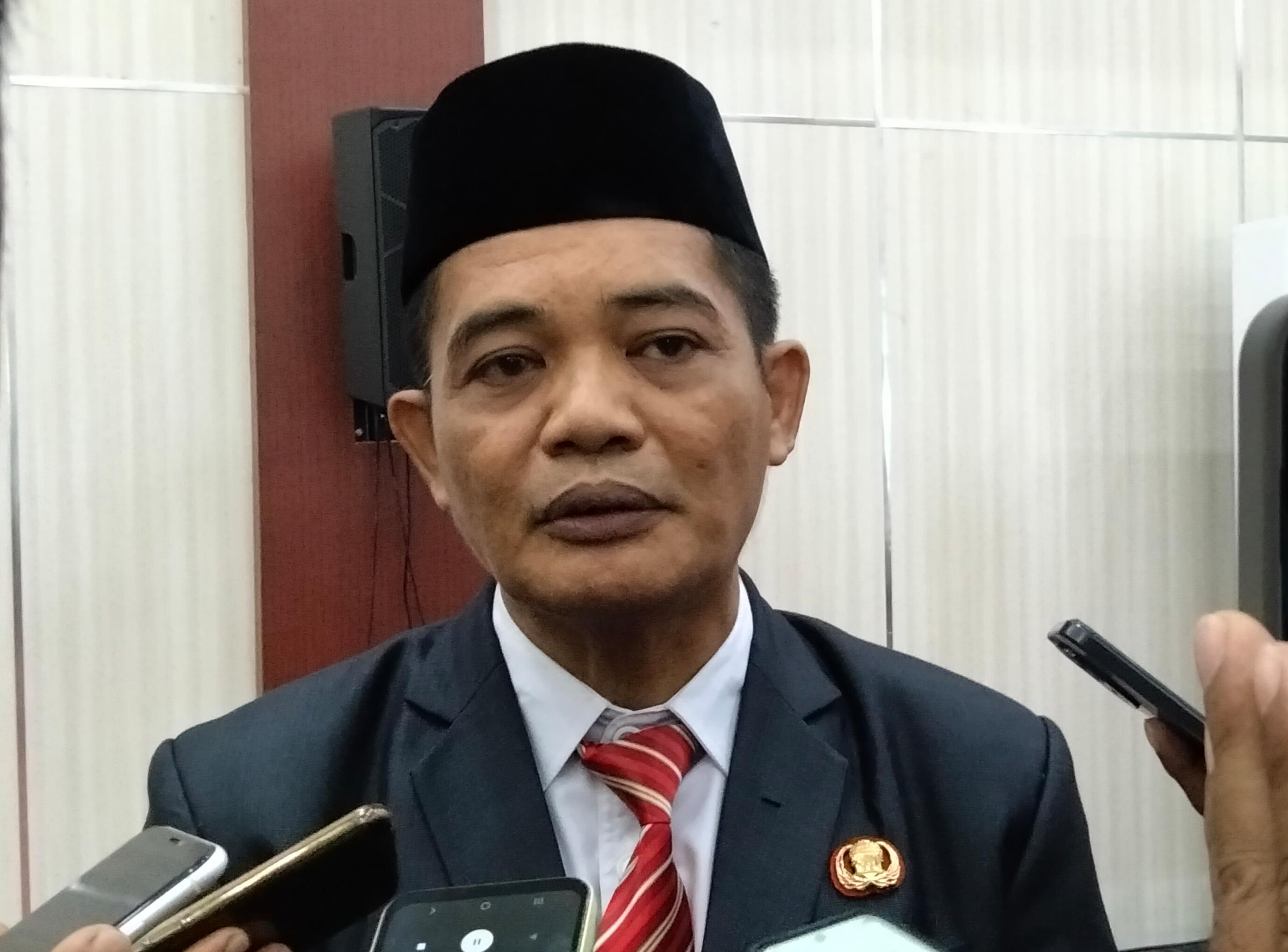 Kepala-Dinas-Kehutanan-Maluku-Utara-Basyuni-Thahir.jpg
