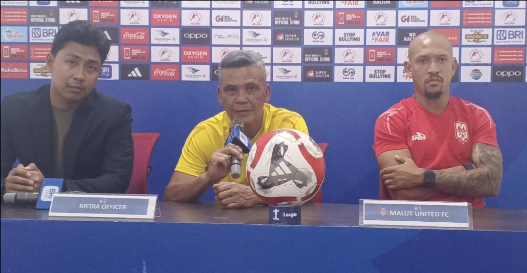 ​Pelatih Malut United Hendri Susilo Ingatkan Yance Sayuri Cs: Jangan Remehkan Dewa United!