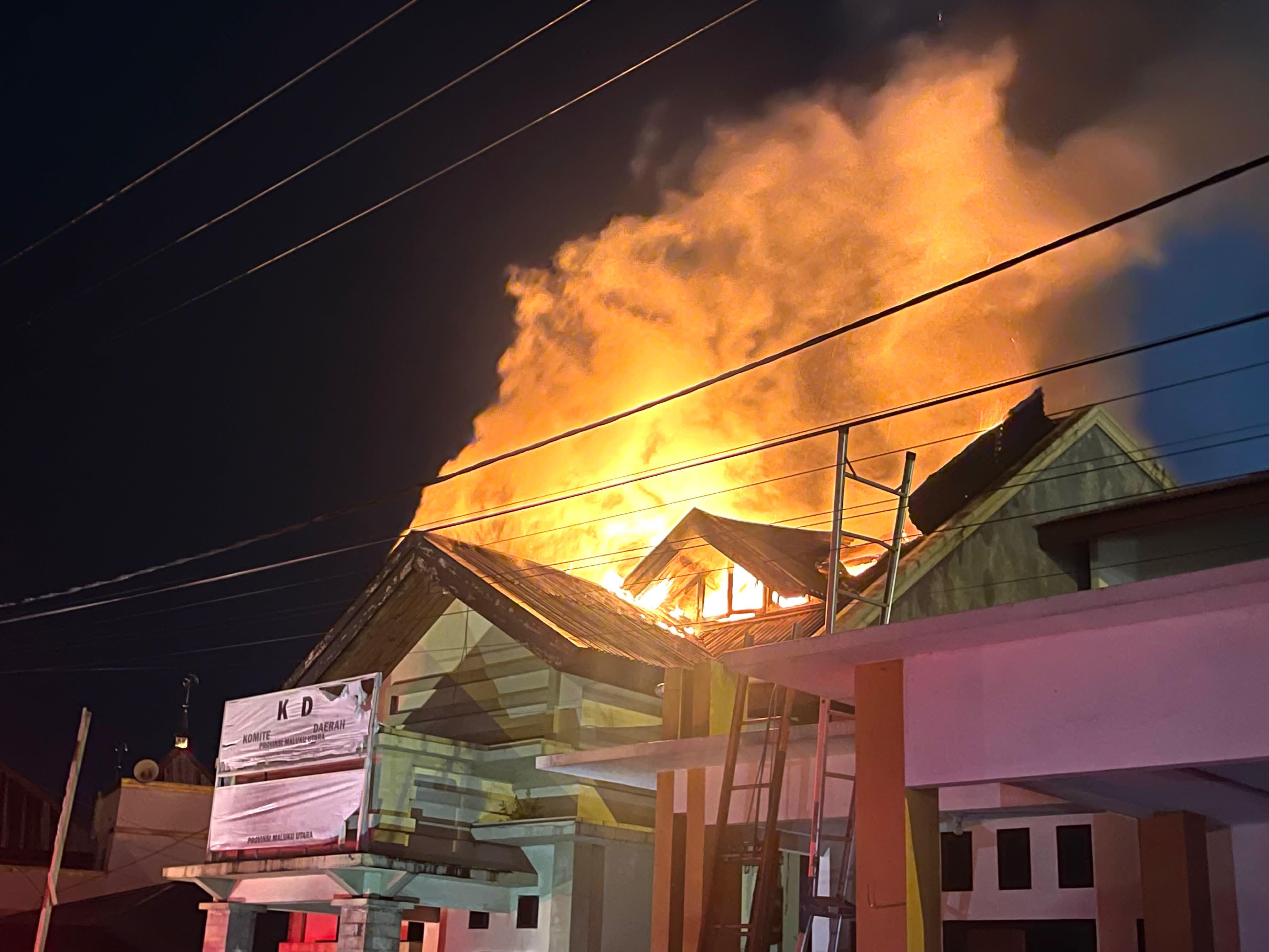 Kronologi-kebakaran-di-Ternate-Maluku-Utara.jpg