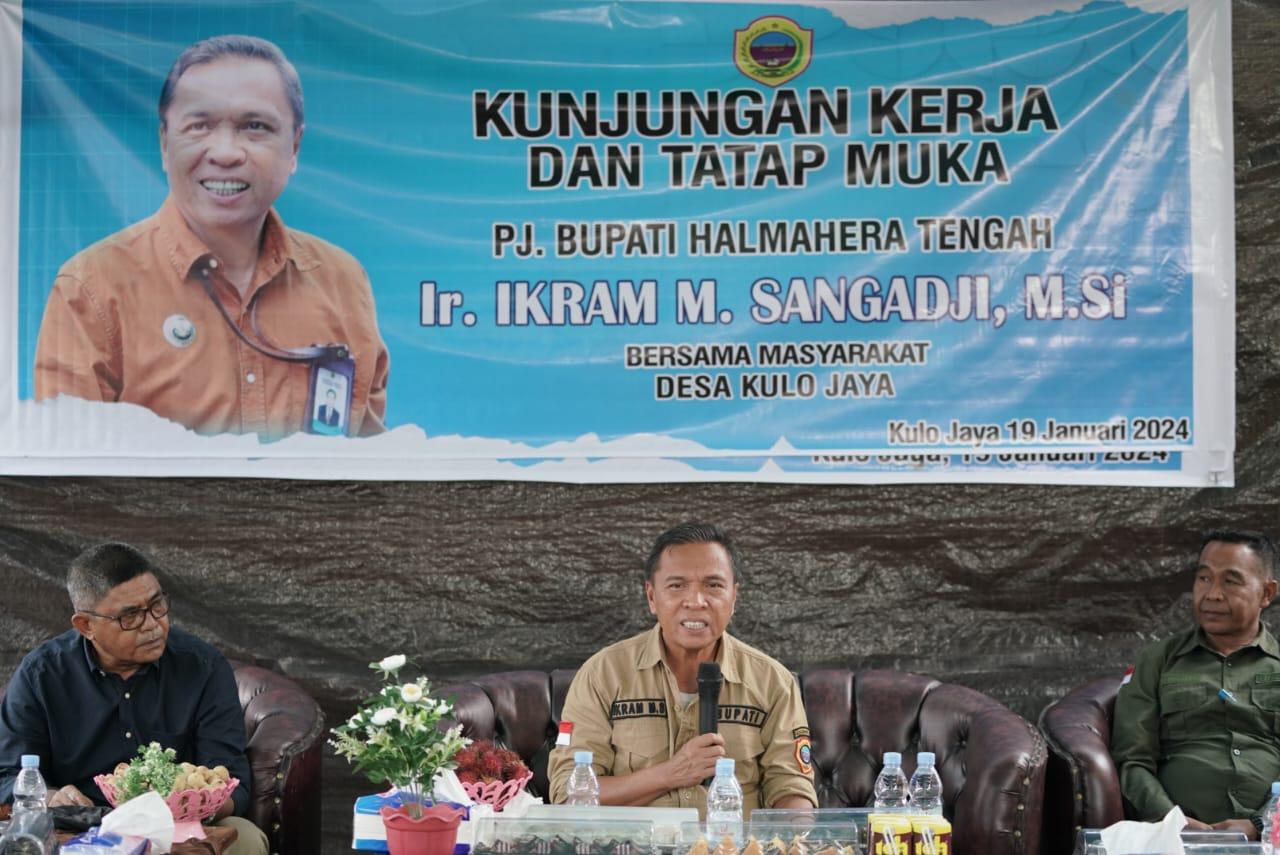 Merakyat, Ikram M Sangadji Dengar Keluhan Warga Desa Kulo Jaya Halmahera Tengah
