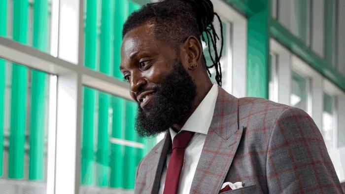 Legenda-Arsenal-Emmanuel-Adebayor.jpg