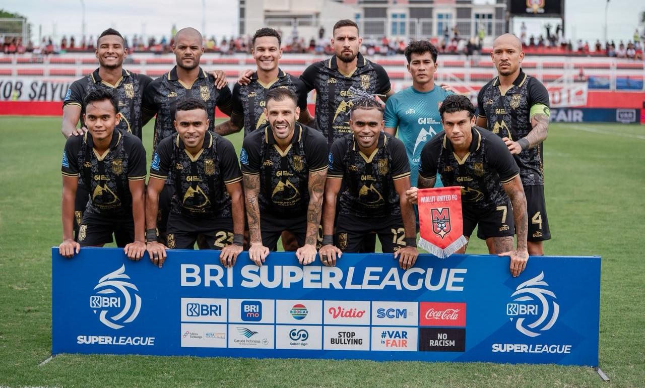 ternate/Line-up-Malut-United-saat-menjamu-PSBS-Biak.jpg