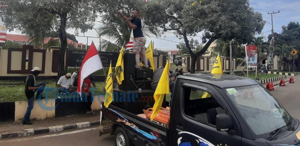 Pengunjuk Rasa dan Keluarga Desak Polres Morotai Buka Hasil Visum Jasad La Antoro